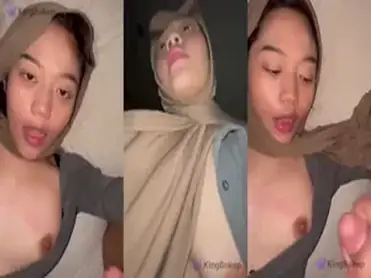 Dokumentasi Emme Tiktoker Cantik Live Kasur poster