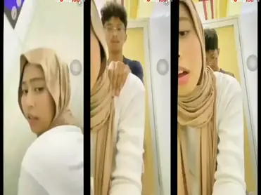 Dokumentasi Gadis Cantik Live Bersantai Kasur Senyum poster