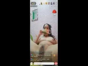 Dokumentasi Lia Cantik Live Bersantai Kasur poster