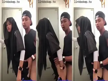 Gadis Cantik Pasrah Goyang Kasur WC Sepi poster