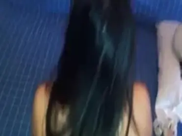 Gadis Tato Cantik Pasrah Goyang Kasur Mulus poster