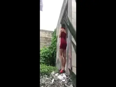 Kemesraan Sejoli Cantik Di Belakang Rumah poster