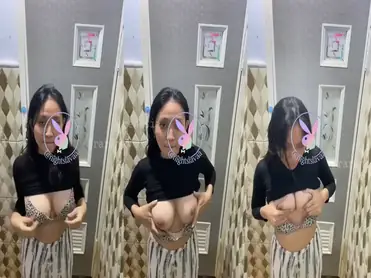 Mahasiswi Cantik Pasrah Di Kamar Kost Crot poster