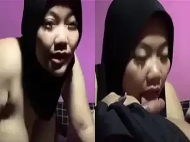 Ukhti Hijab Semok Cantik Pasrah Doggy Kasur poster